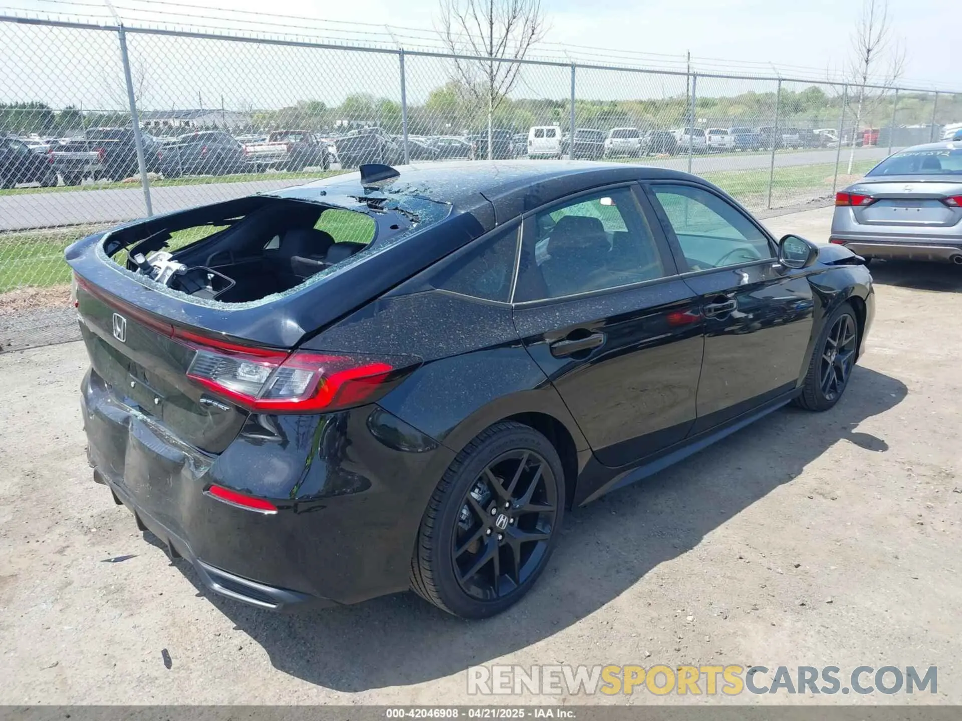 4 fotografías del automóvil dañado 19XFL2H85SE021251 HONDA CIVIC 2025