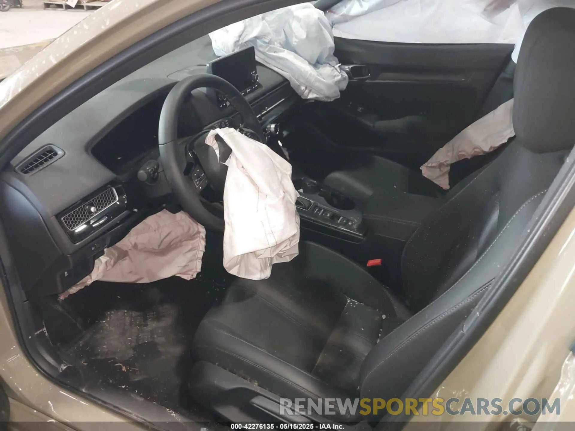 5 fotografías del automóvil dañado 19XFL2H88SE013967 HONDA CIVIC 2025