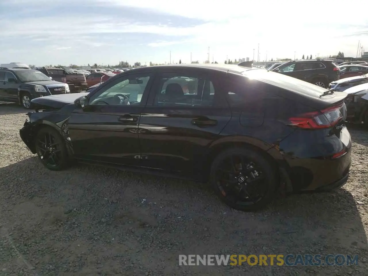 2 fotografías del automóvil dañado 19XFL4H87SE010389 HONDA CIVIC 2025