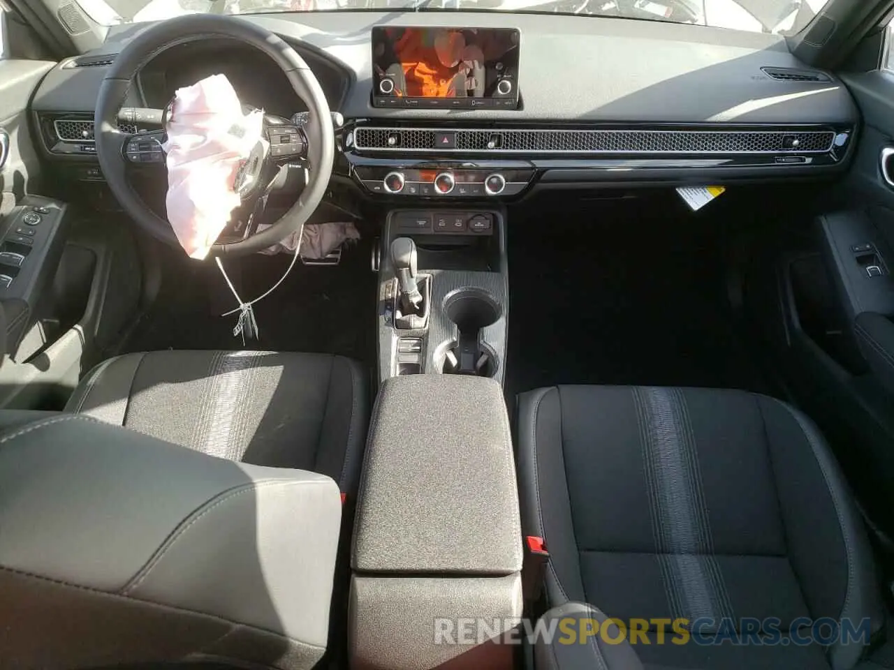 8 fotografías del automóvil dañado 19XFL4H87SE010389 HONDA CIVIC 2025