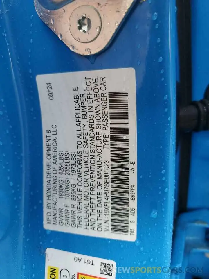 12 fotografías del automóvil dañado 19XFL4H97SE001023 HONDA CIVIC 2025