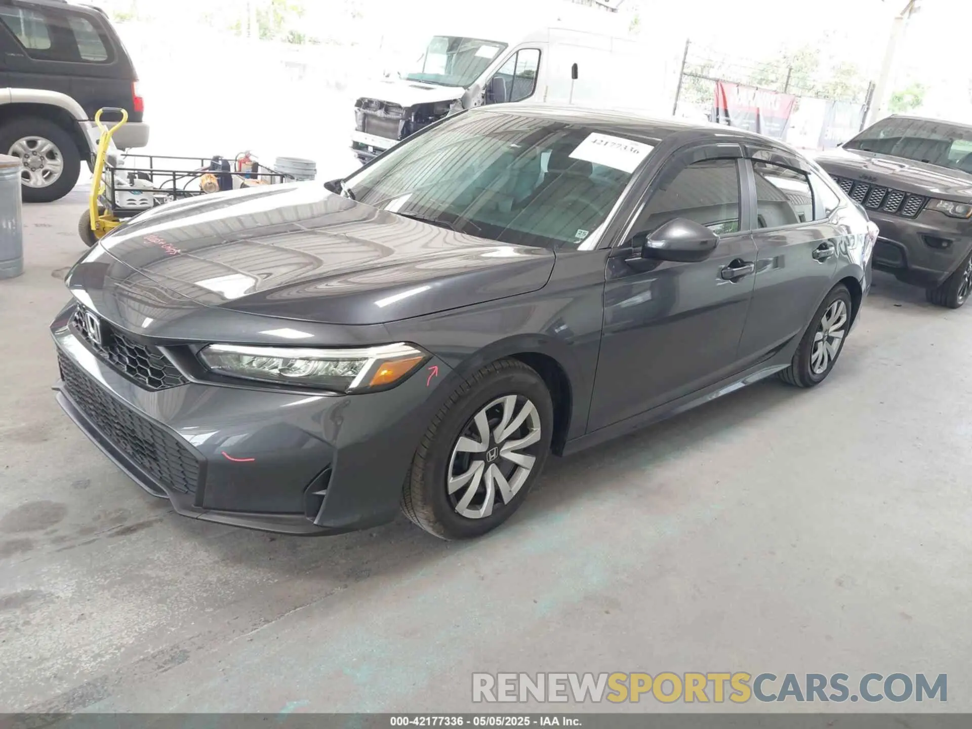 2 fotografías del automóvil dañado 2HGFE2F22SH566032 HONDA CIVIC 2025
