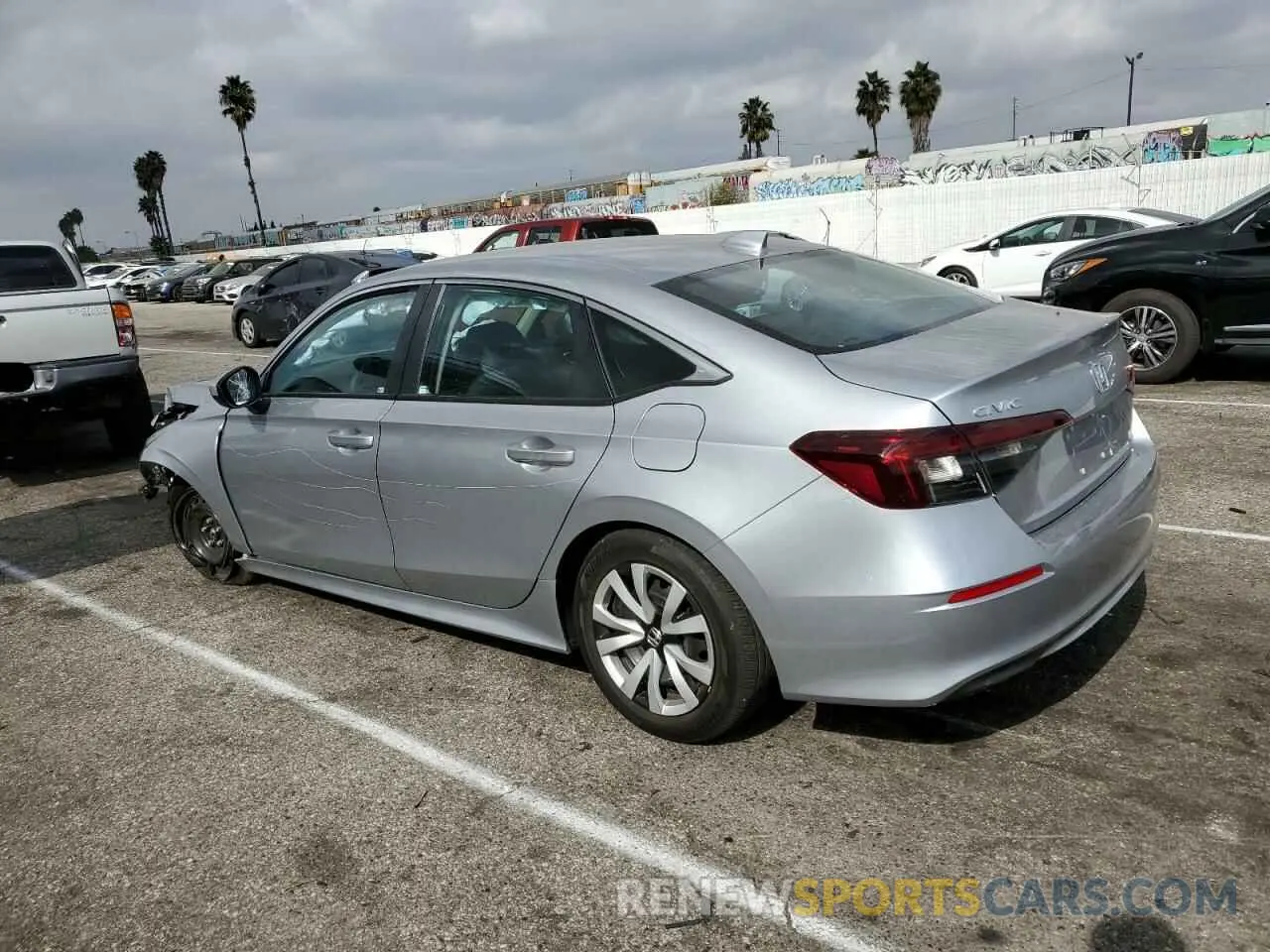 2 fotografías del automóvil dañado 2HGFE2F28SH519958 HONDA CIVIC 2025