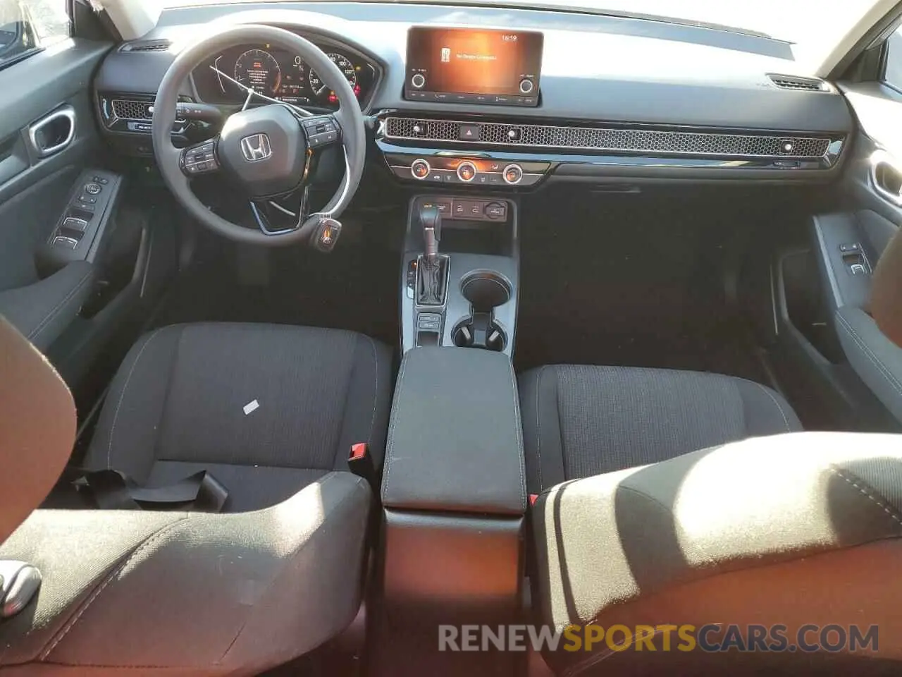 8 fotografías del automóvil dañado 2HGFE2F2XSH520447 HONDA CIVIC 2025