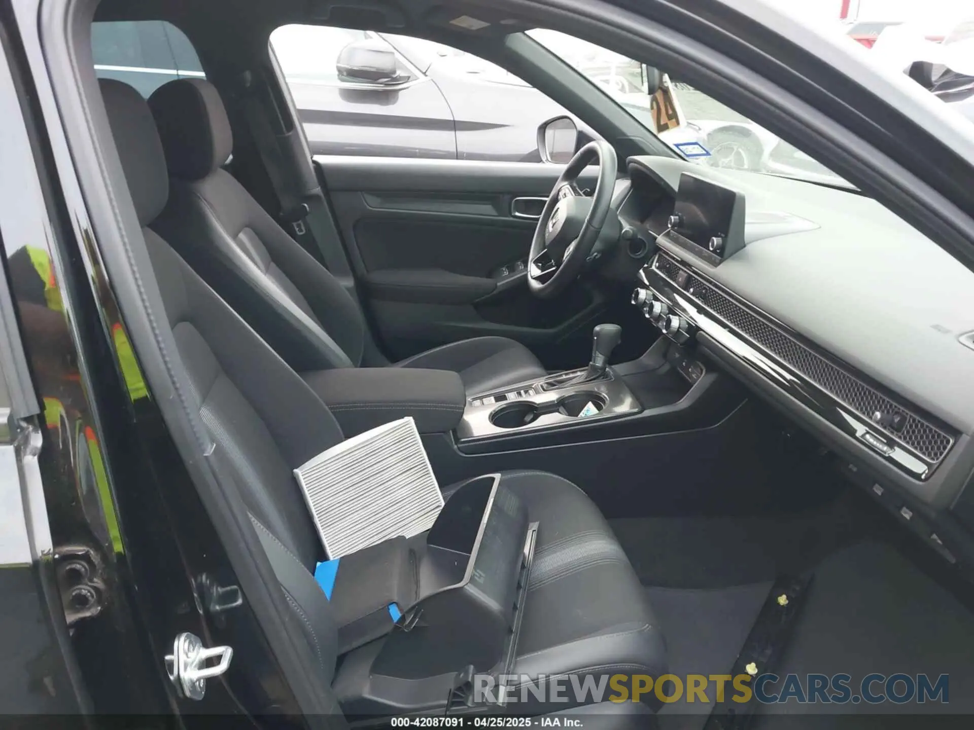 5 fotografías del automóvil dañado 2HGFE2F50SH507426 HONDA CIVIC 2025