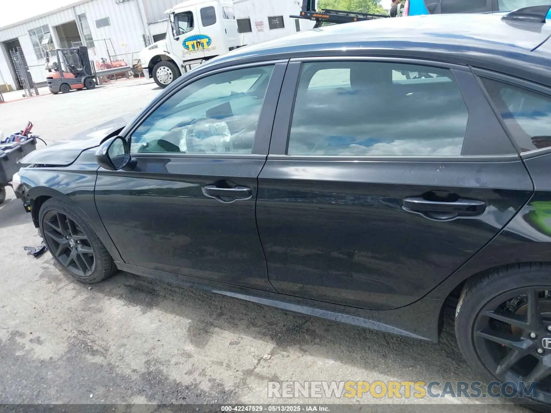 15 fotografías del automóvil dañado 2HGFE2F50SH509578 HONDA CIVIC 2025