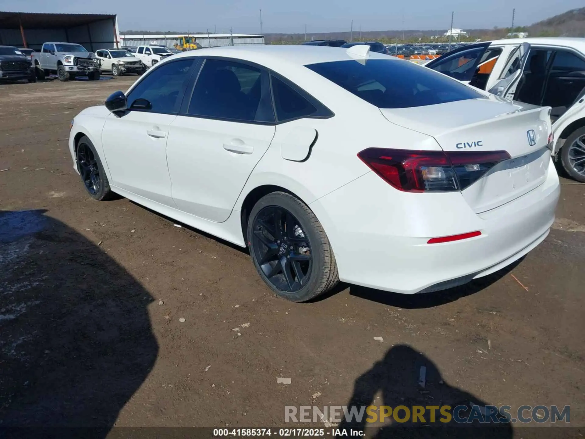 3 fotografías del automóvil dañado 2HGFE2F50SH514604 HONDA CIVIC 2025