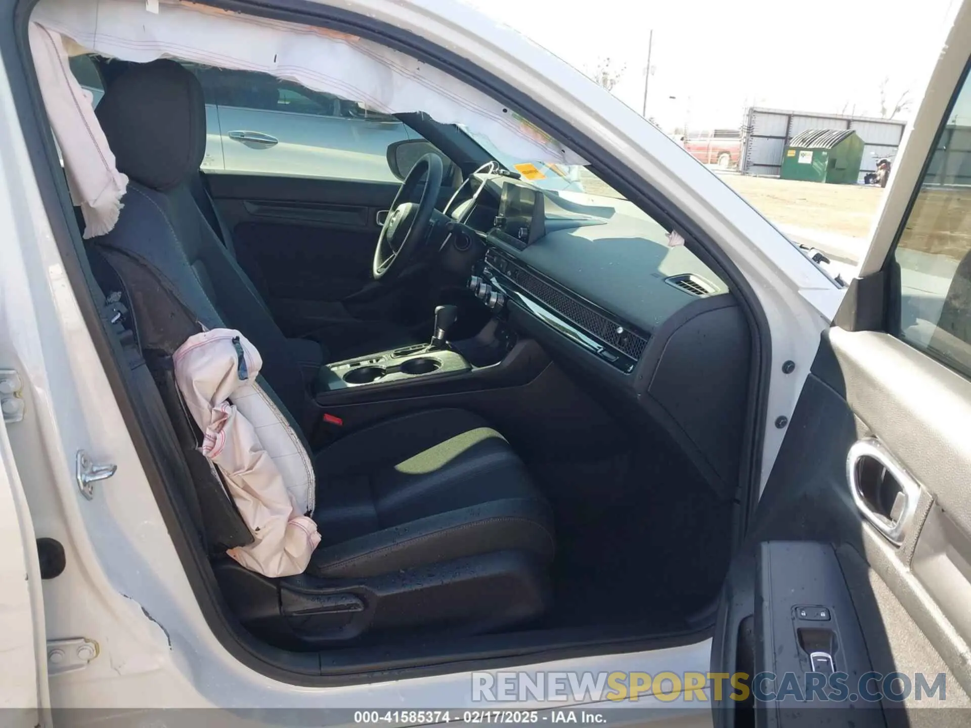 5 fotografías del automóvil dañado 2HGFE2F50SH514604 HONDA CIVIC 2025