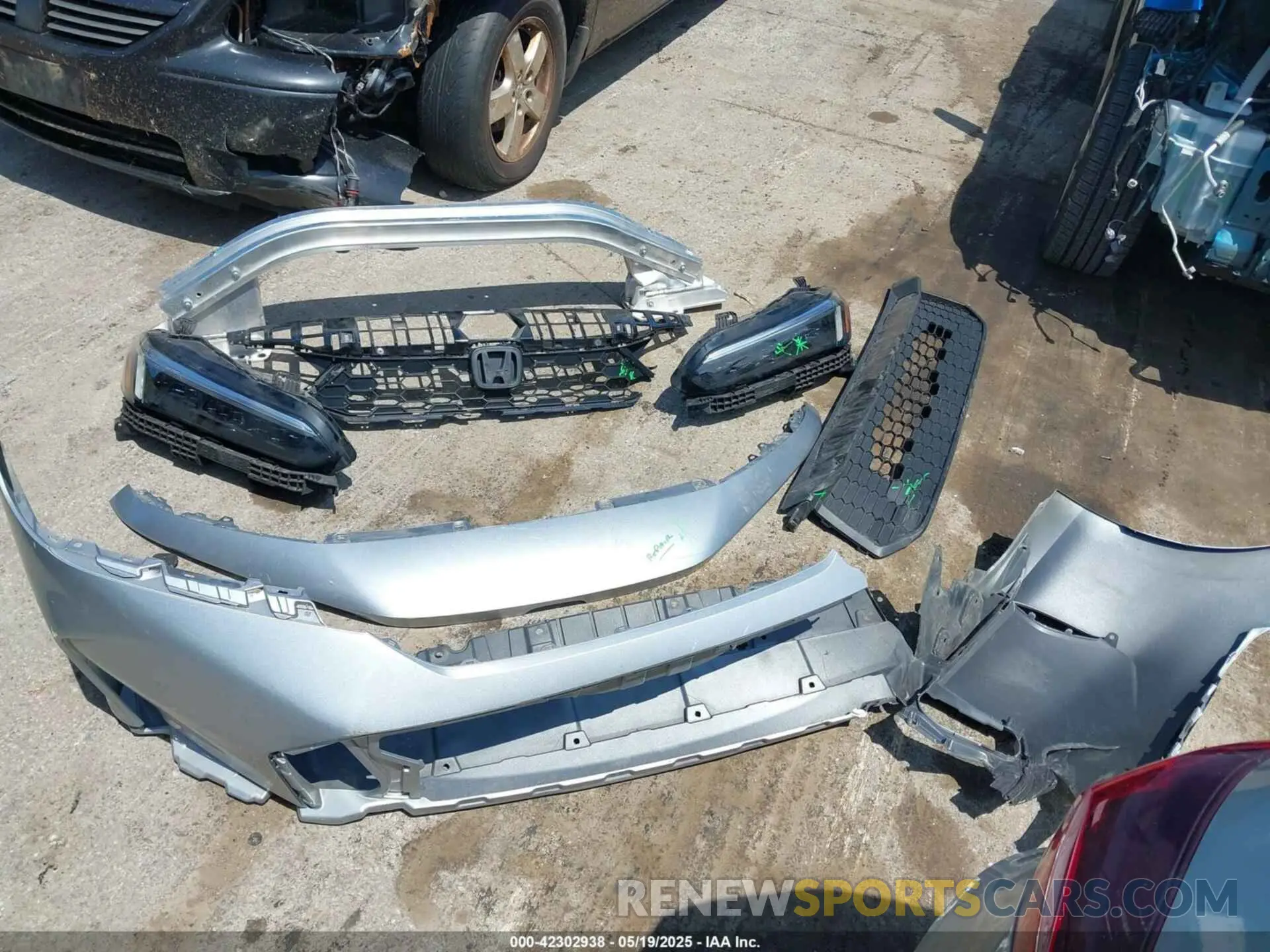 12 fotografías del automóvil dañado 2HGFE2F50SH542824 HONDA CIVIC 2025