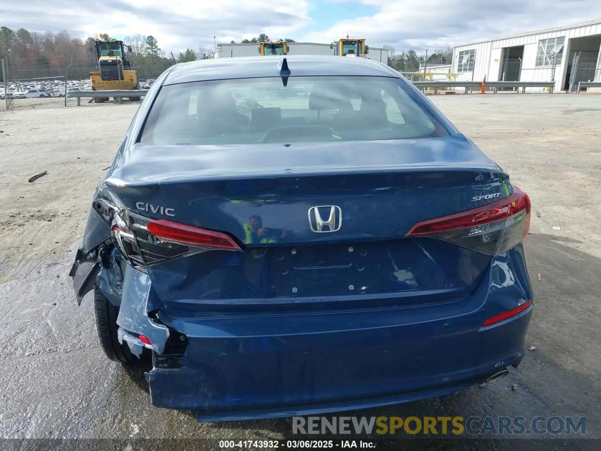 16 fotografías del automóvil dañado 2HGFE2F51SH526891 HONDA CIVIC 2025