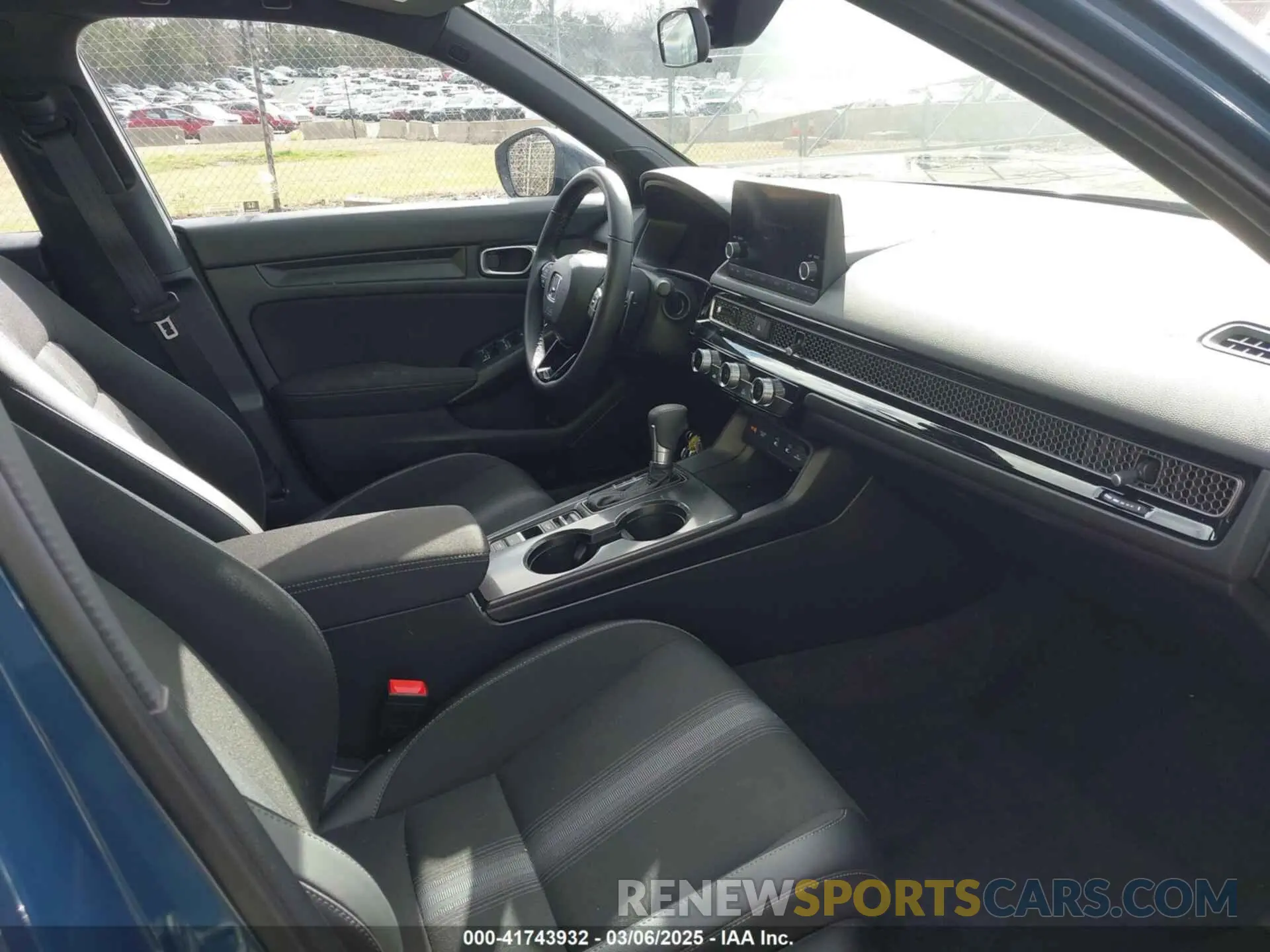 5 fotografías del automóvil dañado 2HGFE2F51SH526891 HONDA CIVIC 2025