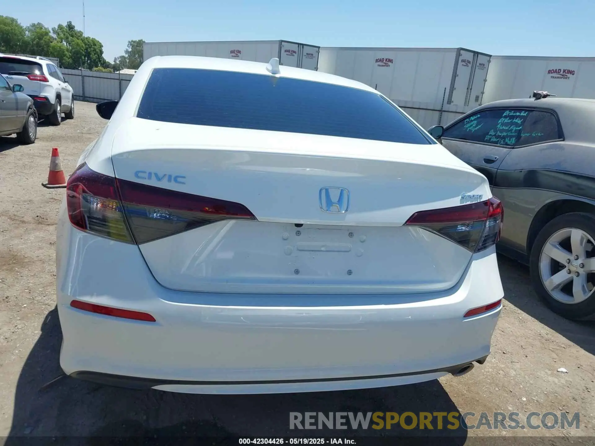 16 fotografías del automóvil dañado 2HGFE2F51SH567280 HONDA CIVIC 2025