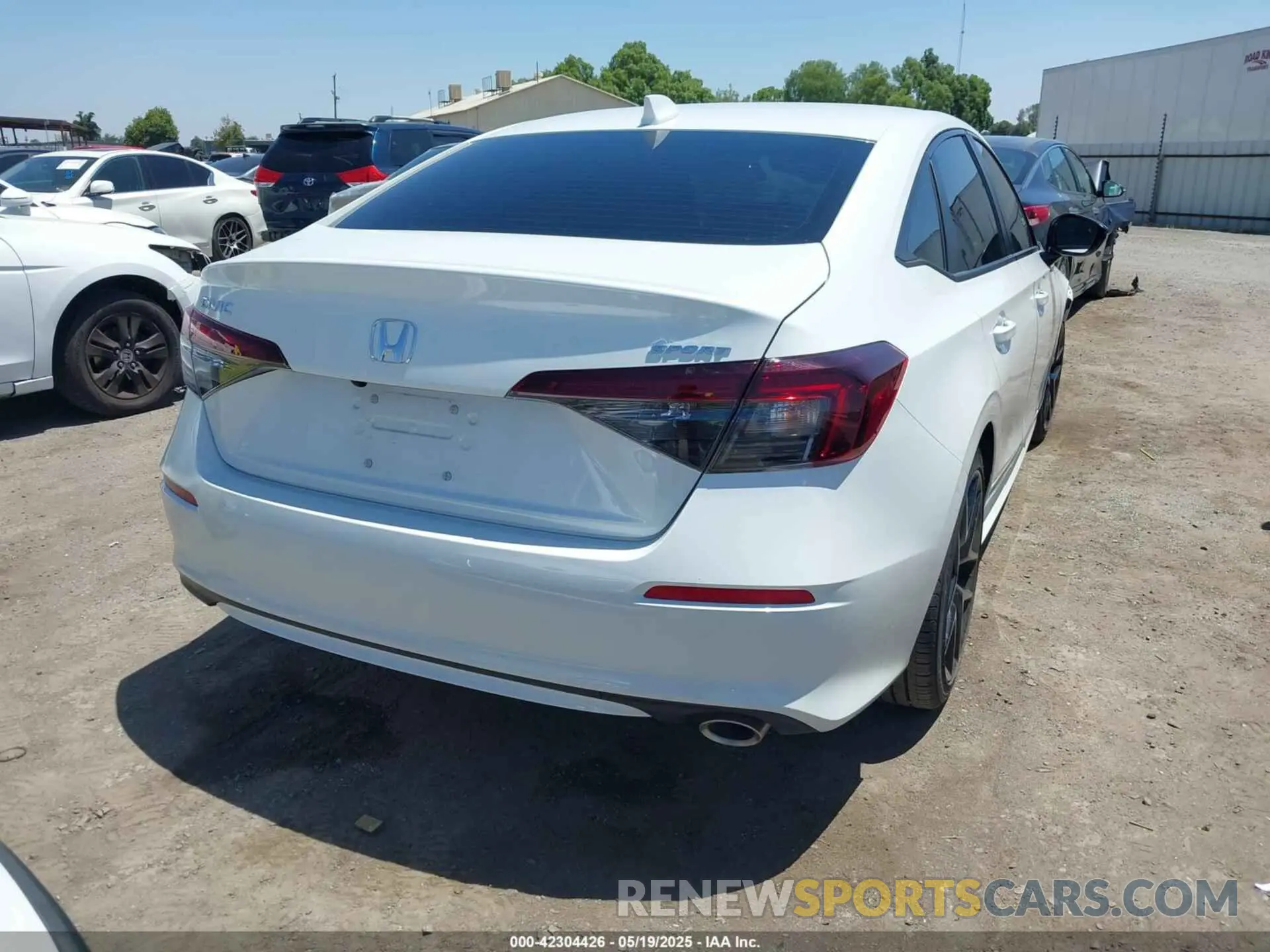 4 fotografías del automóvil dañado 2HGFE2F51SH567280 HONDA CIVIC 2025