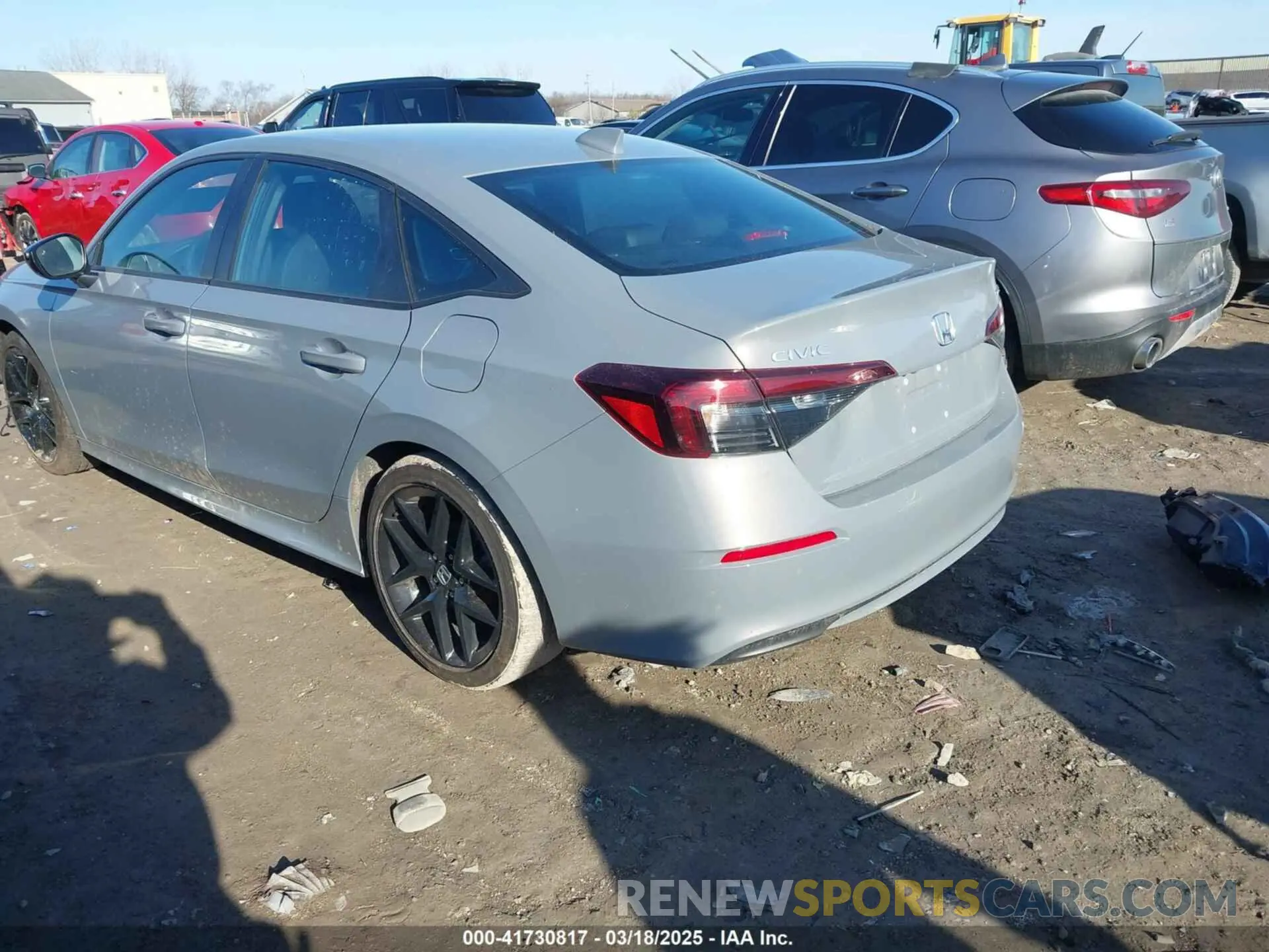 3 fotografías del automóvil dañado 2HGFE2F52SH507461 HONDA CIVIC 2025