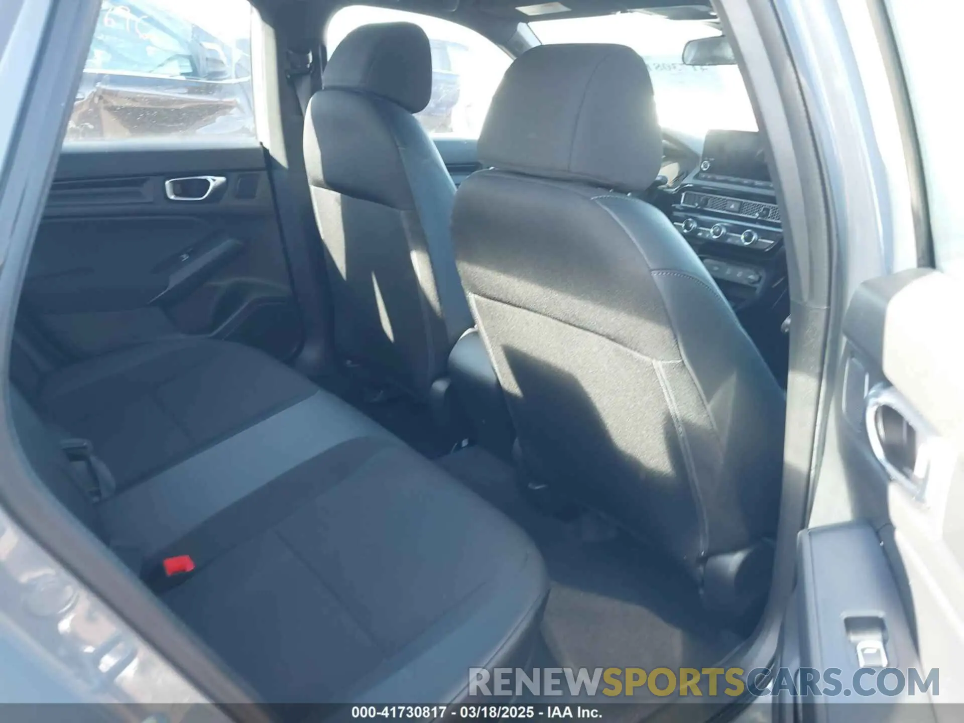 8 fotografías del automóvil dañado 2HGFE2F52SH507461 HONDA CIVIC 2025