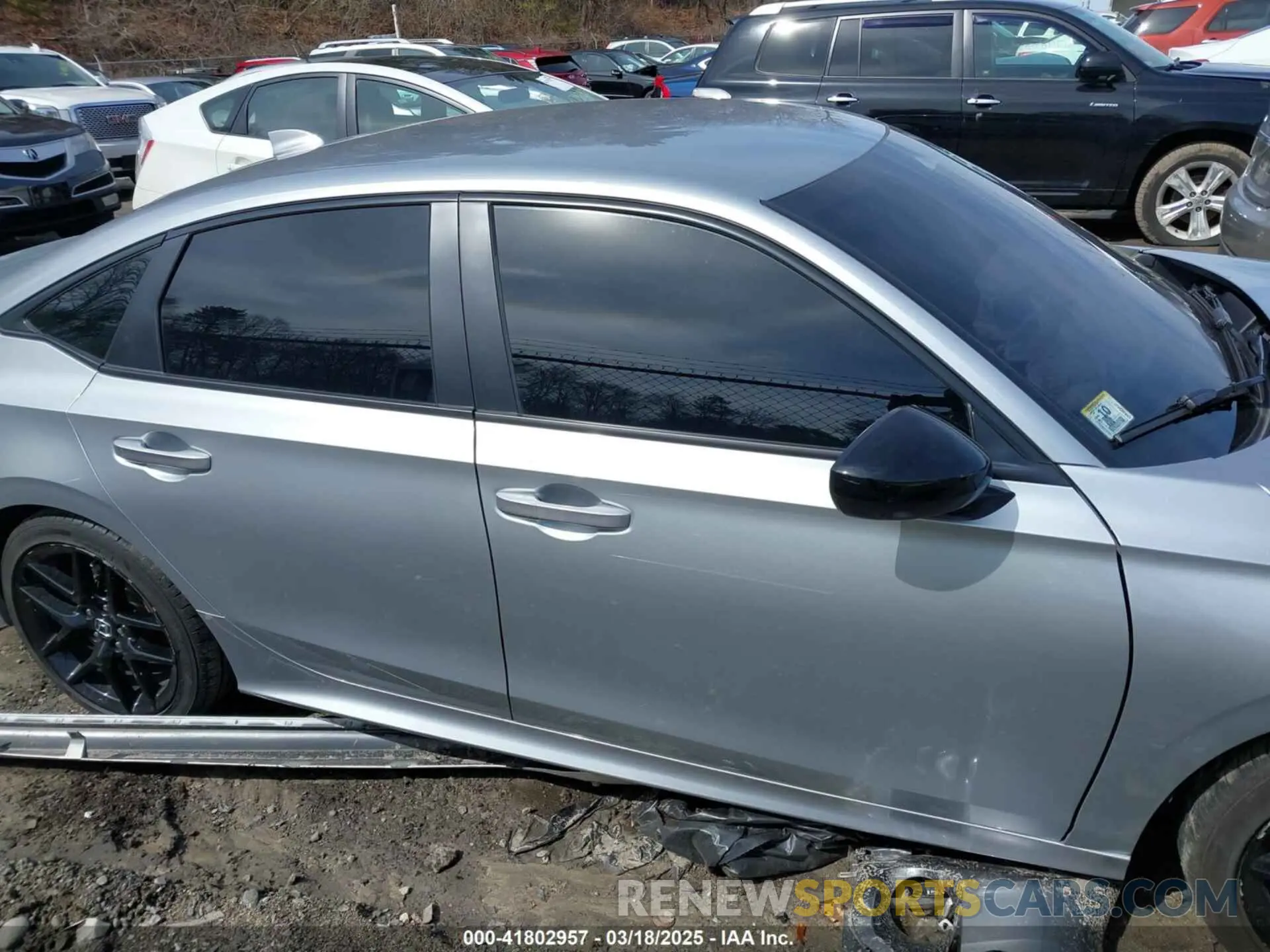 14 fotografías del automóvil dañado 2HGFE2F52SH513826 HONDA CIVIC 2025