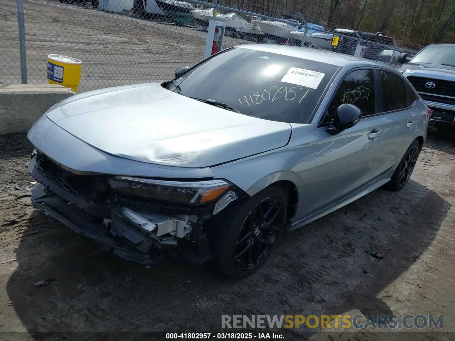 2 fotografías del automóvil dañado 2HGFE2F52SH513826 HONDA CIVIC 2025
