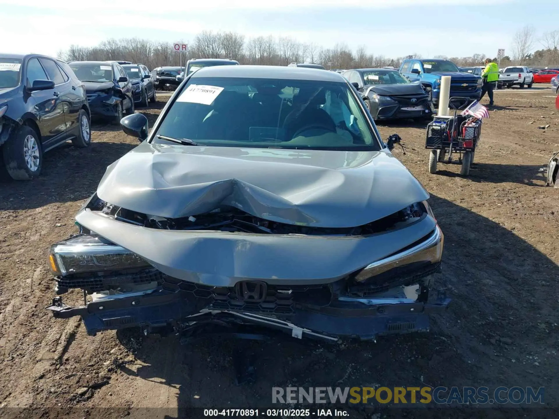 12 fotografías del automóvil dañado 2HGFE2F52SH519187 HONDA CIVIC 2025