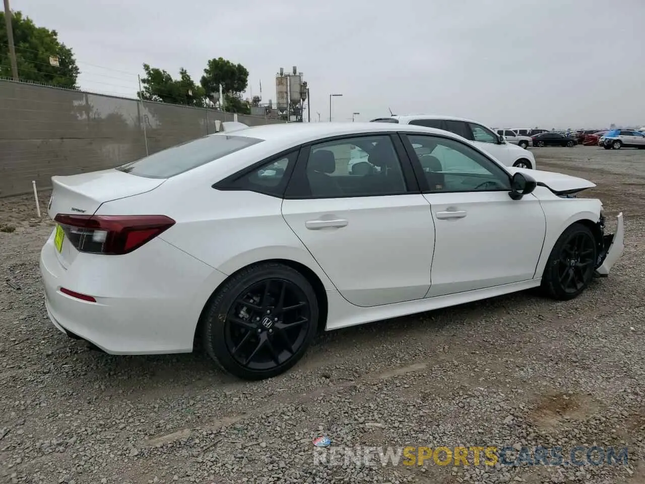 3 fotografías del automóvil dañado 2HGFE2F52SH523532 HONDA CIVIC 2025