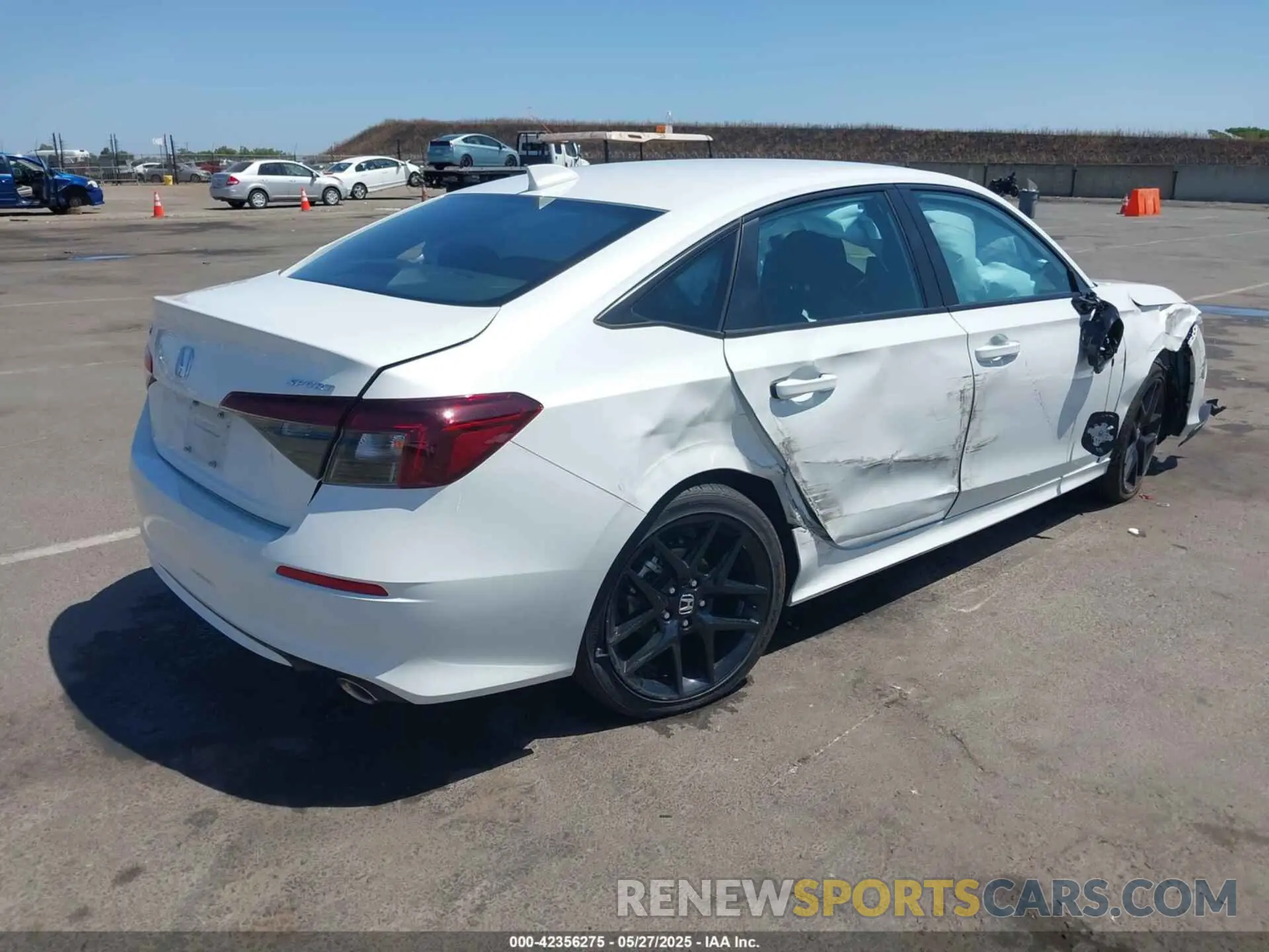 4 fotografías del automóvil dañado 2HGFE2F52SH545174 HONDA CIVIC 2025