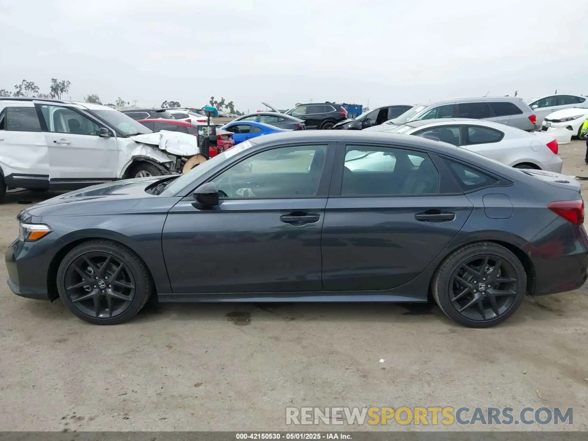 14 fotografías del automóvil dañado 2HGFE2F52SH567501 HONDA CIVIC 2025