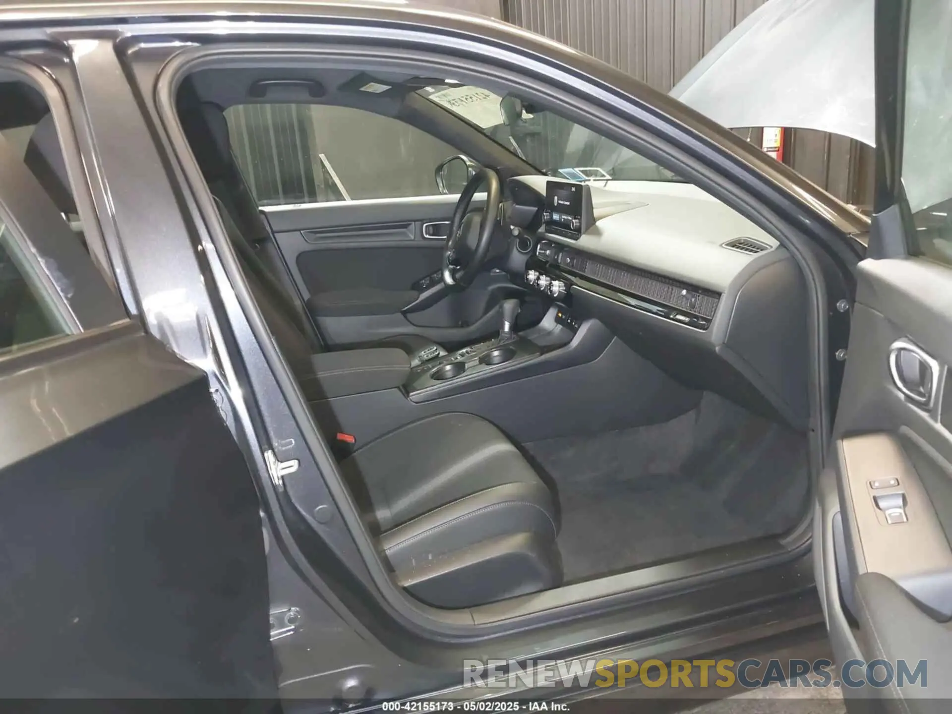 5 fotografías del automóvil dañado 2HGFE2F53SH514791 HONDA CIVIC 2025