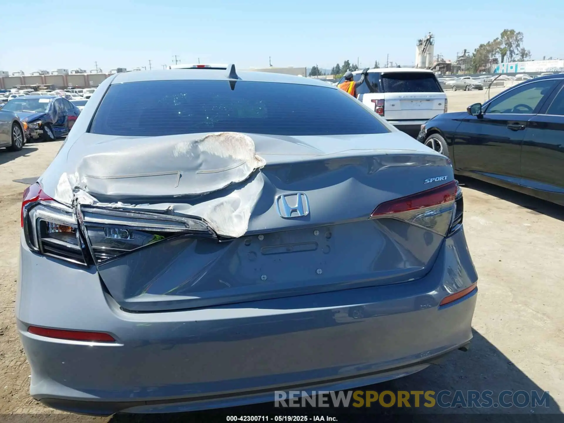 16 fotografías del automóvil dañado 2HGFE2F53SH534622 HONDA CIVIC 2025