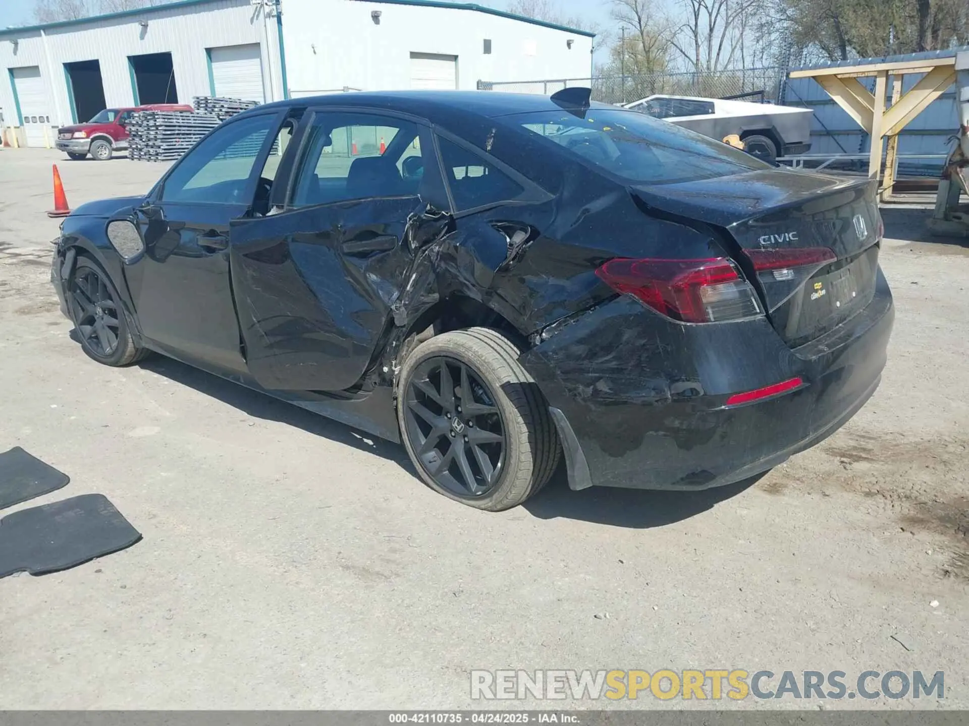 3 fotografías del automóvil dañado 2HGFE2F53SH539707 HONDA CIVIC 2025