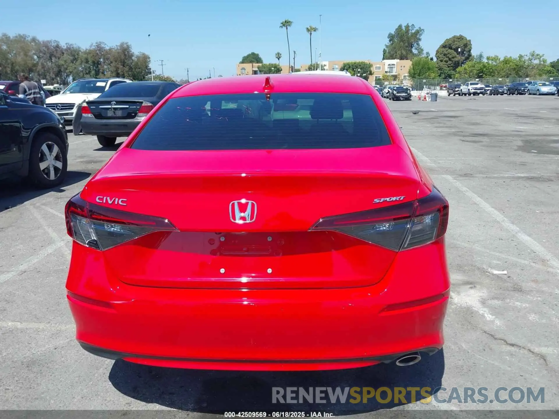 16 fotografías del automóvil dañado 2HGFE2F53SH563070 HONDA CIVIC 2025