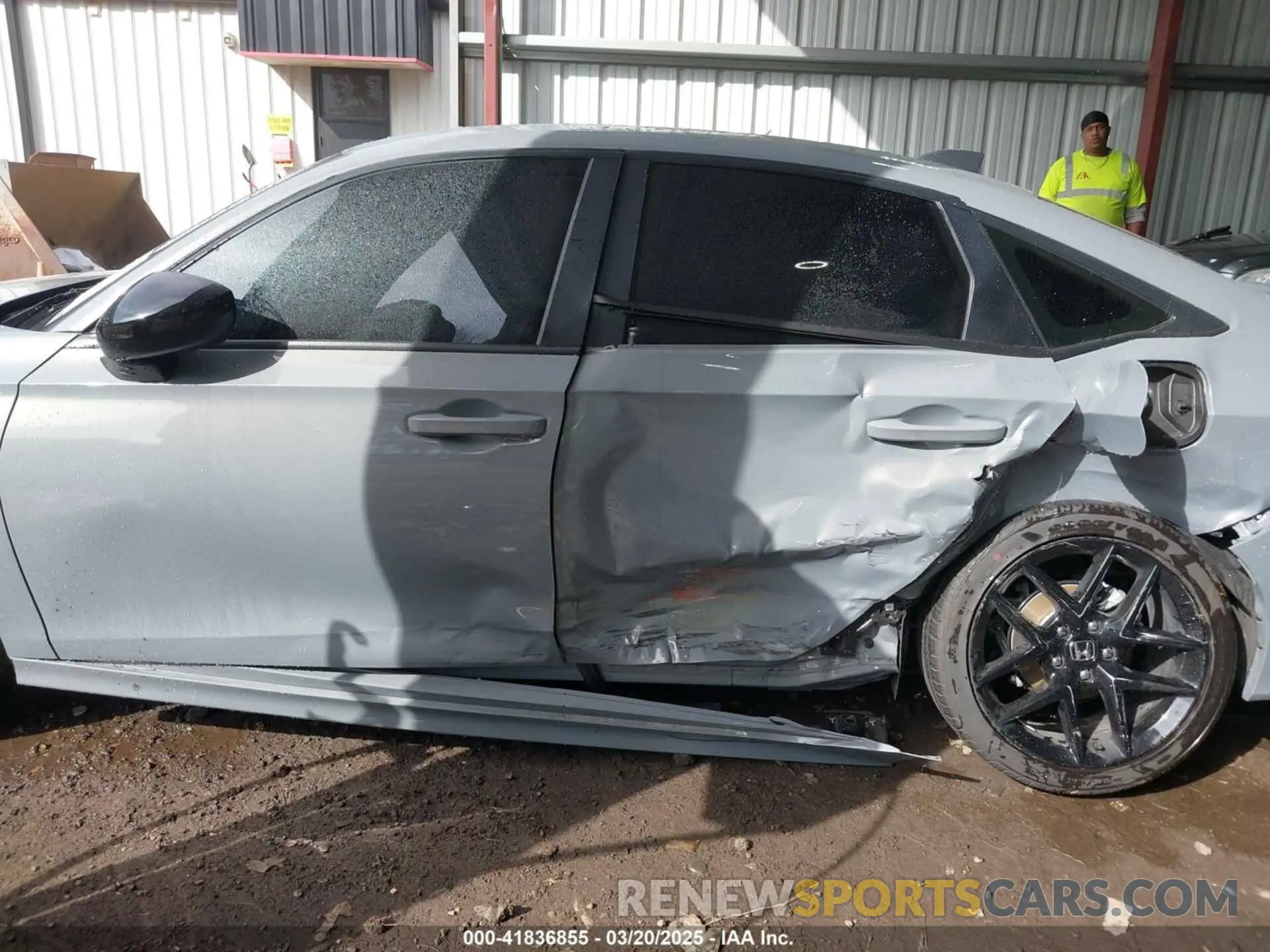 14 fotografías del automóvil dañado 2HGFE2F53SH569192 HONDA CIVIC 2025