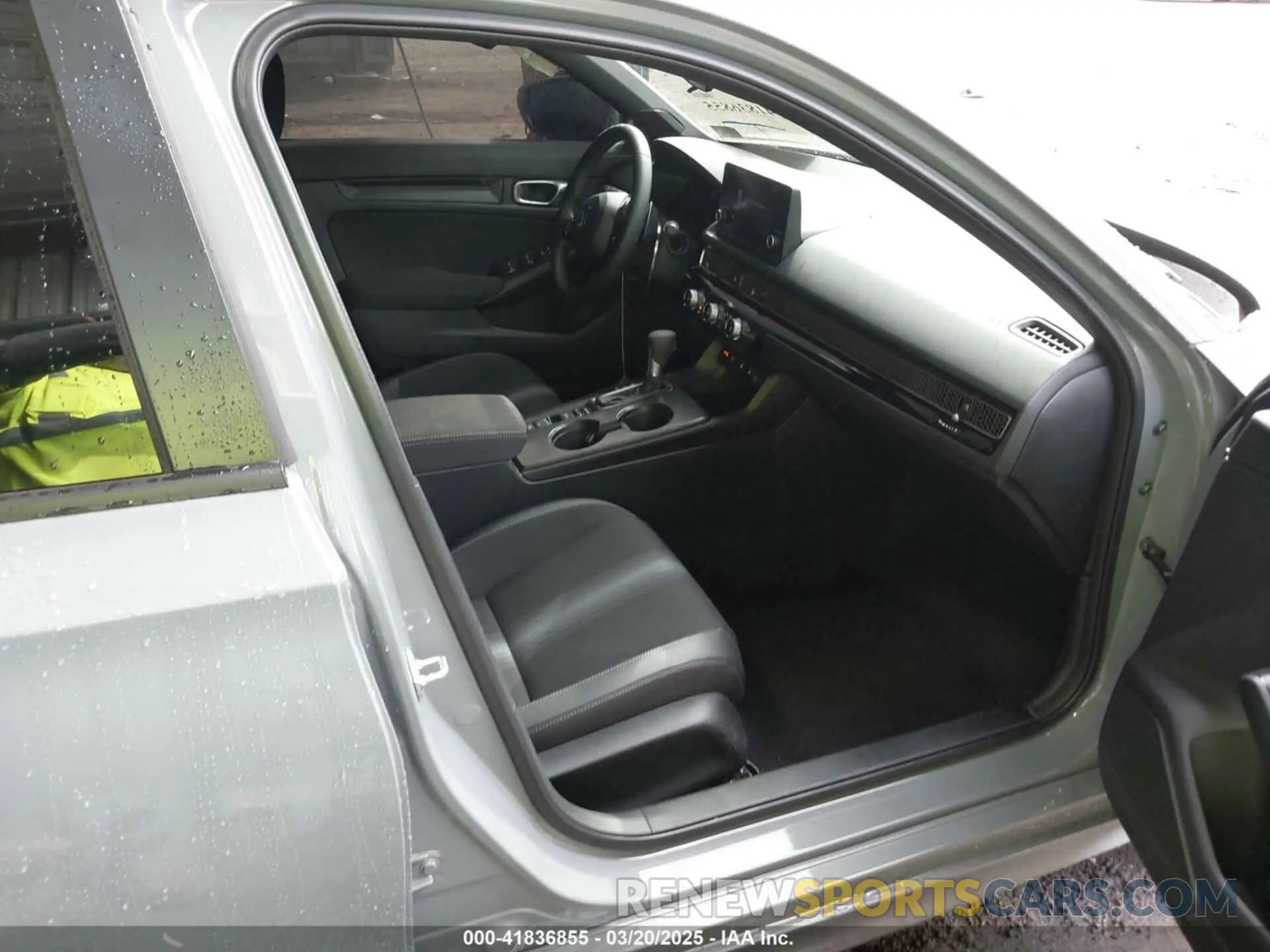 5 fotografías del automóvil dañado 2HGFE2F53SH569192 HONDA CIVIC 2025
