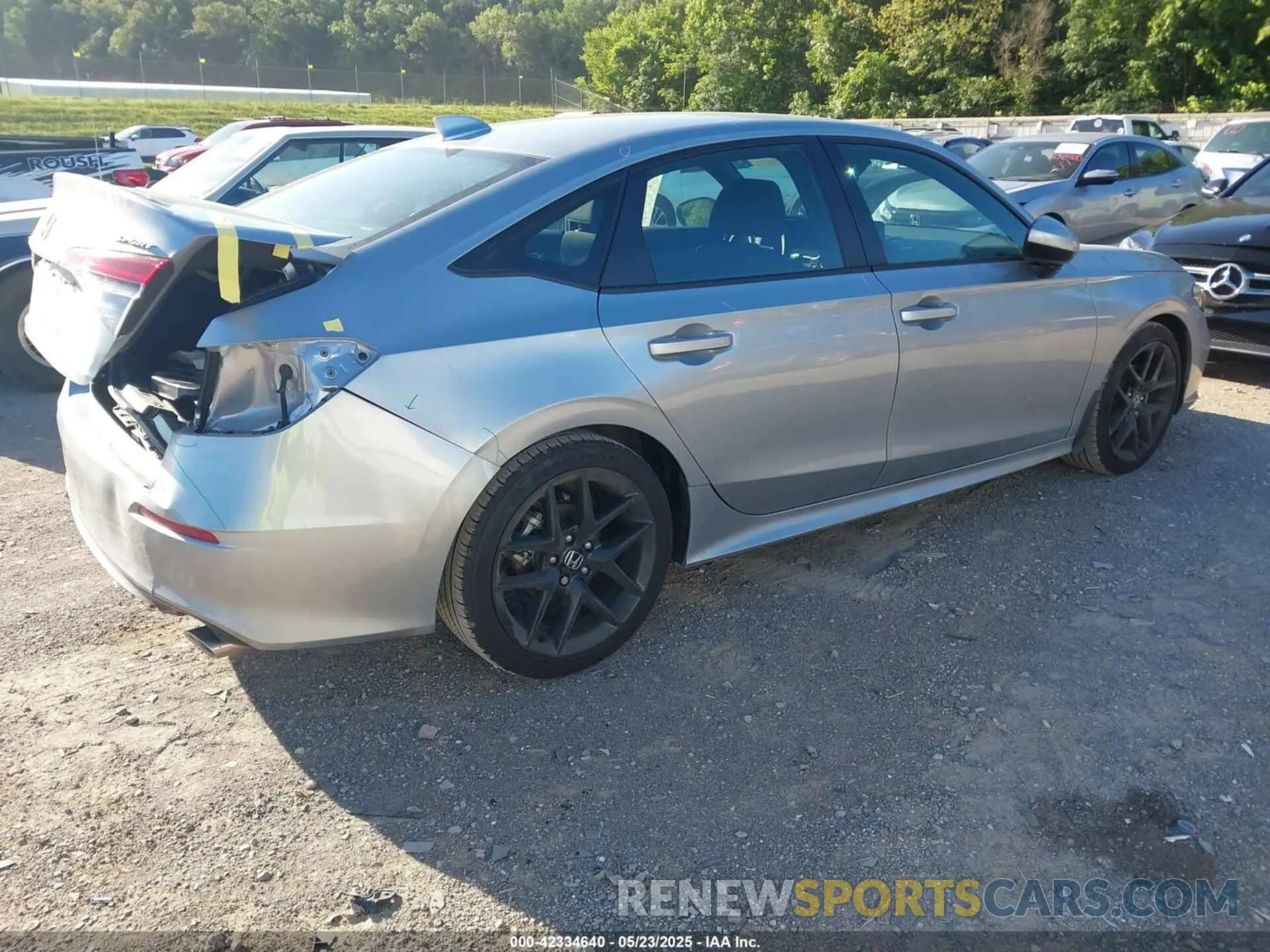 4 fotografías del automóvil dañado 2HGFE2F54SH522656 HONDA CIVIC 2025