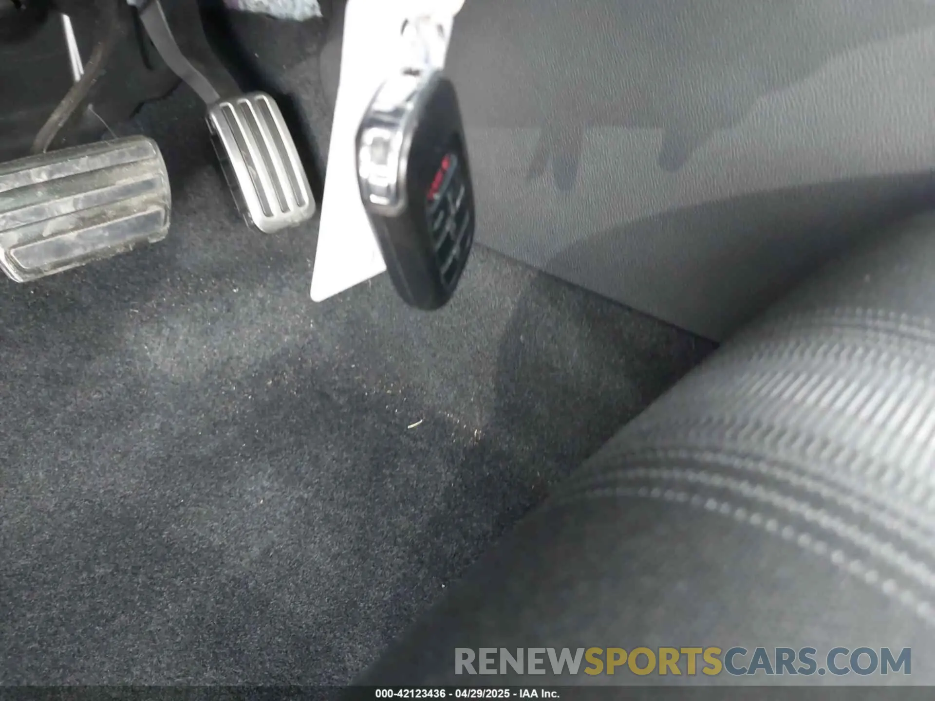 11 fotografías del automóvil dañado 2HGFE2F54SH564003 HONDA CIVIC 2025