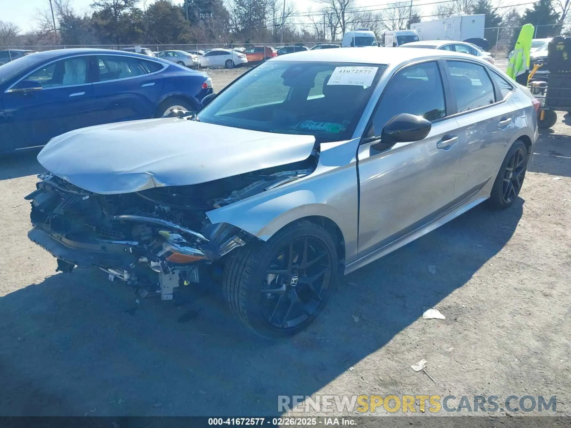 2 fotografías del automóvil dañado 2HGFE2F54SH566821 HONDA CIVIC 2025