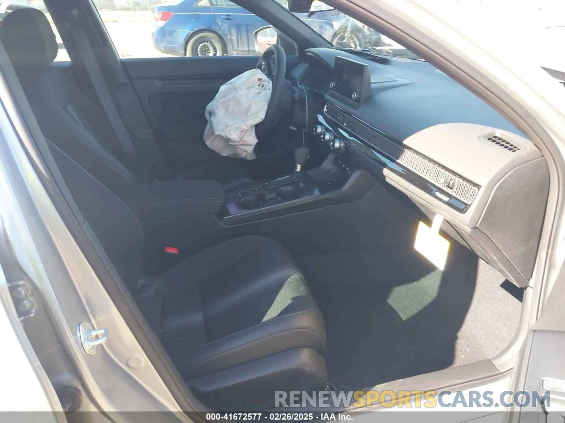 5 fotografías del automóvil dañado 2HGFE2F54SH566821 HONDA CIVIC 2025