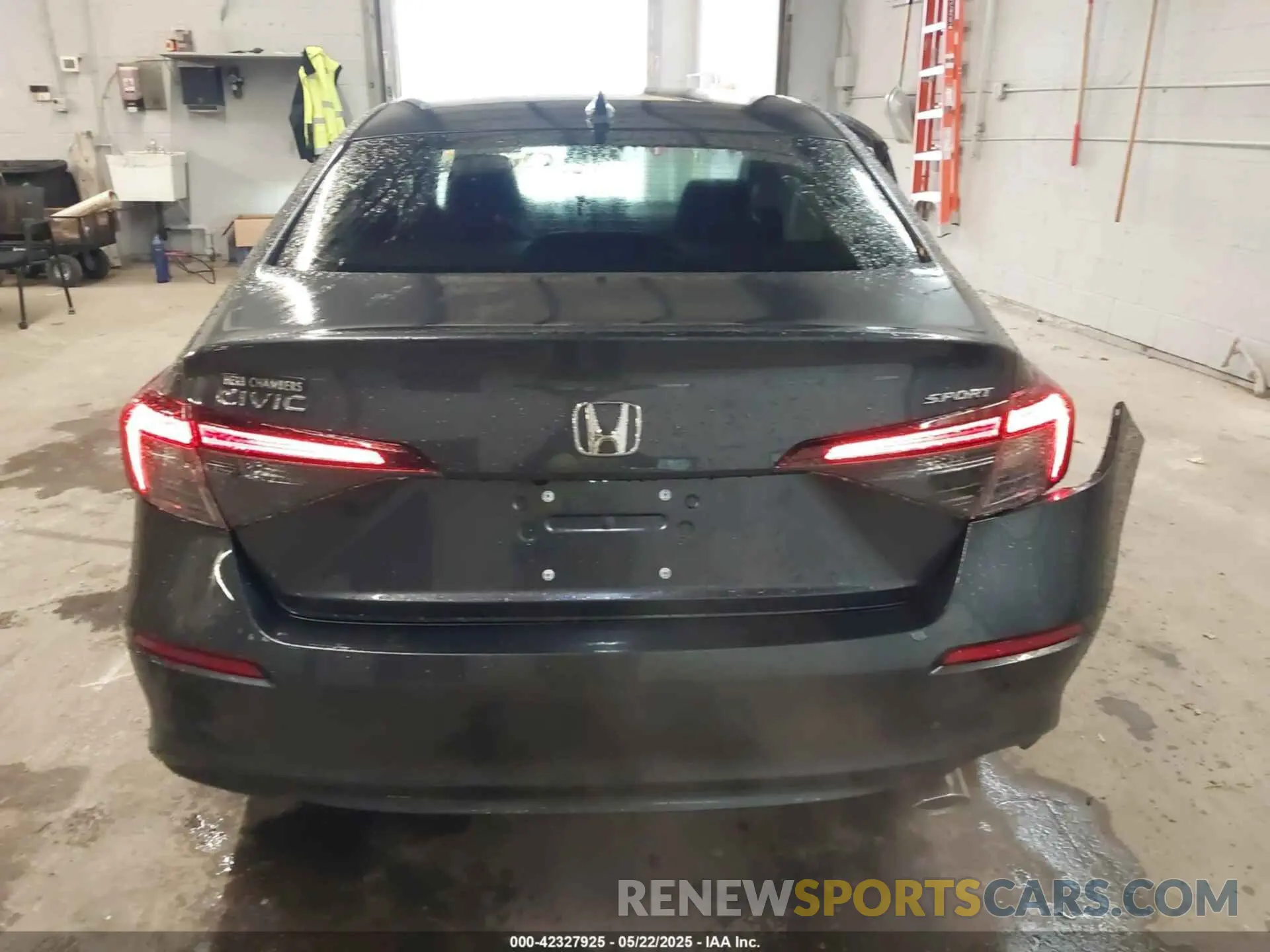 16 fotografías del automóvil dañado 2HGFE2F54SH585014 HONDA CIVIC 2025