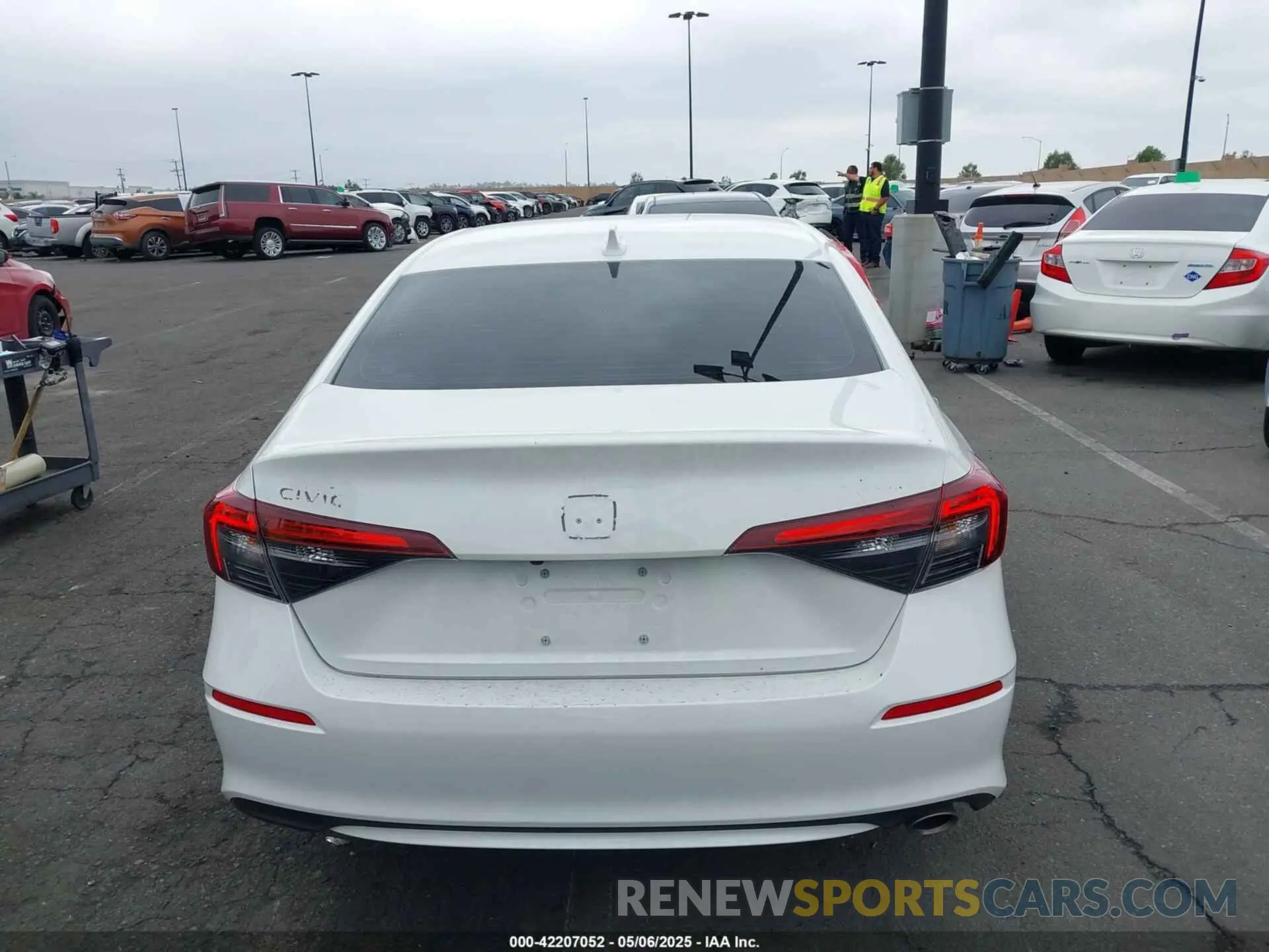 16 fotografías del automóvil dañado 2HGFE2F55SH502190 HONDA CIVIC 2025