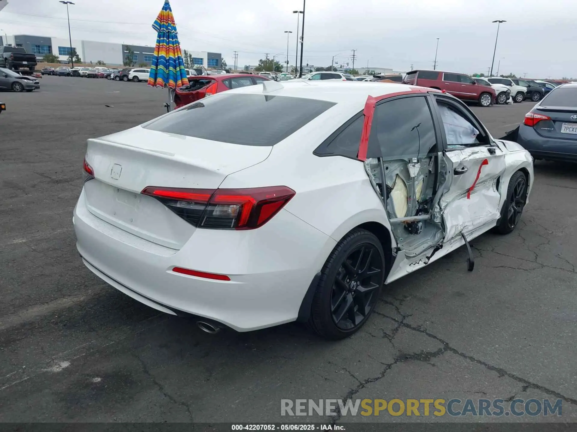 4 fotografías del automóvil dañado 2HGFE2F55SH502190 HONDA CIVIC 2025