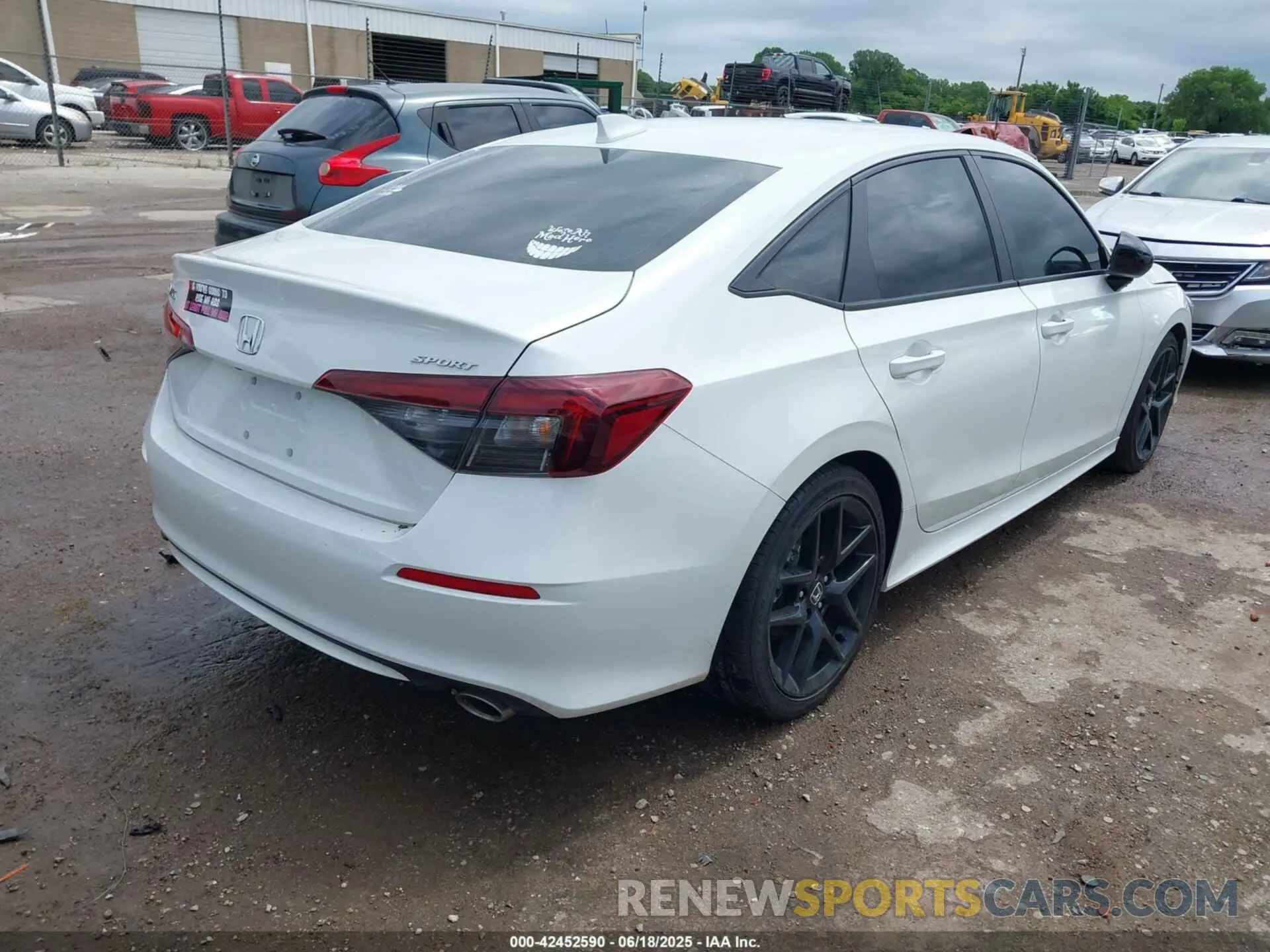 4 fotografías del automóvil dañado 2HGFE2F55SH510810 HONDA CIVIC 2025