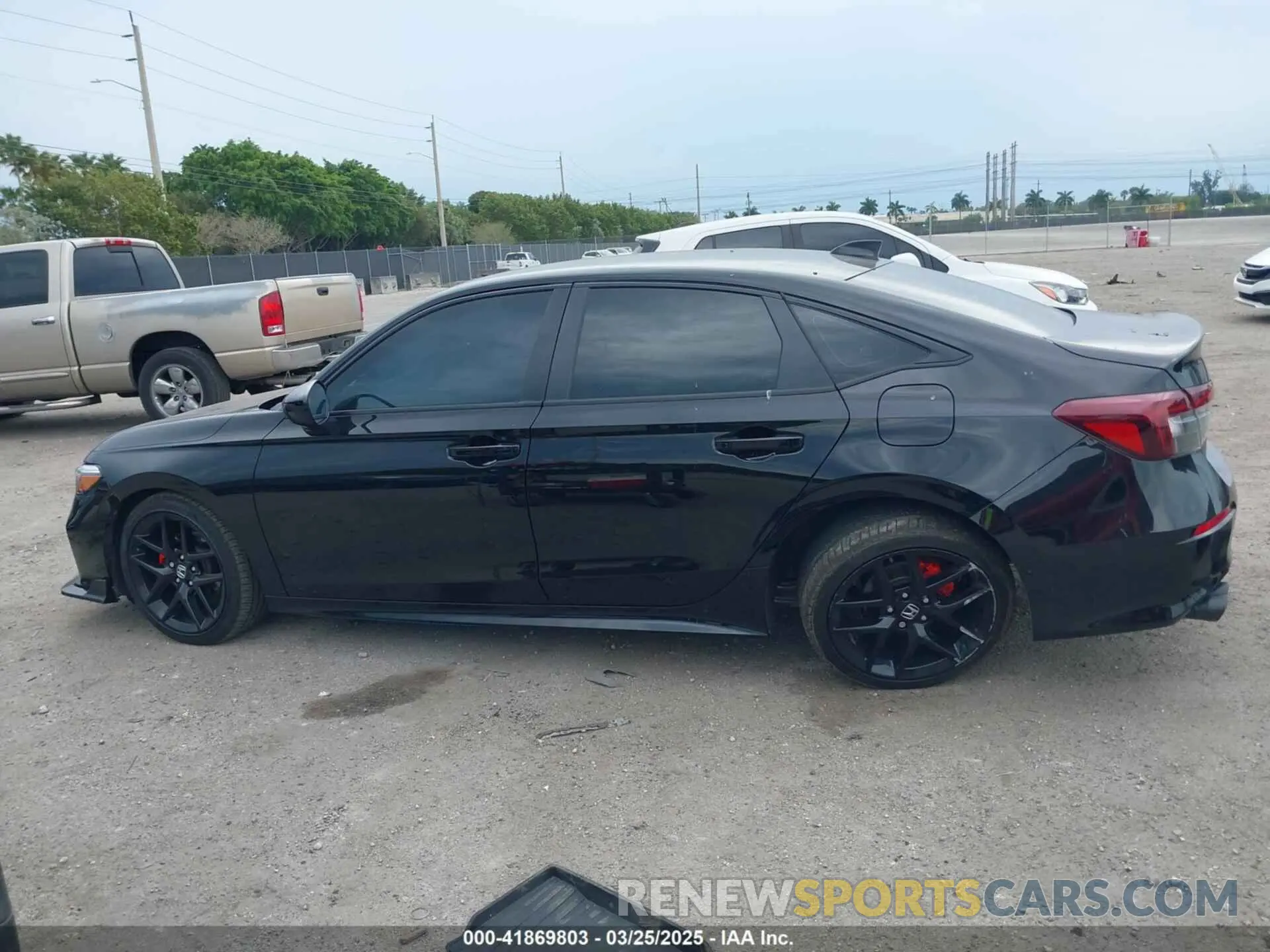 13 fotografías del automóvil dañado 2HGFE2F55SH537473 HONDA CIVIC 2025