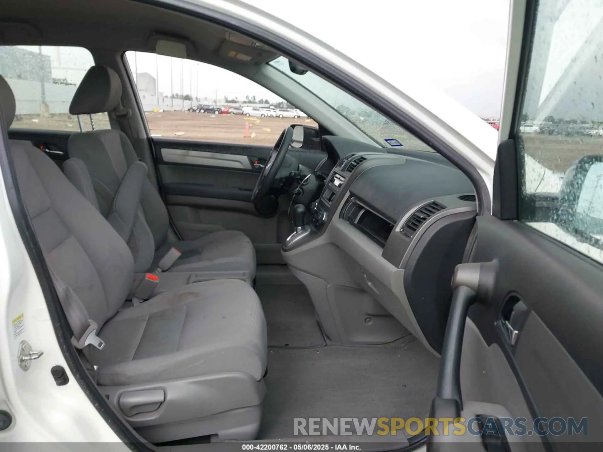 5 fotografías del automóvil dañado 2HGFE2F55SH549610 HONDA CIVIC 2025
