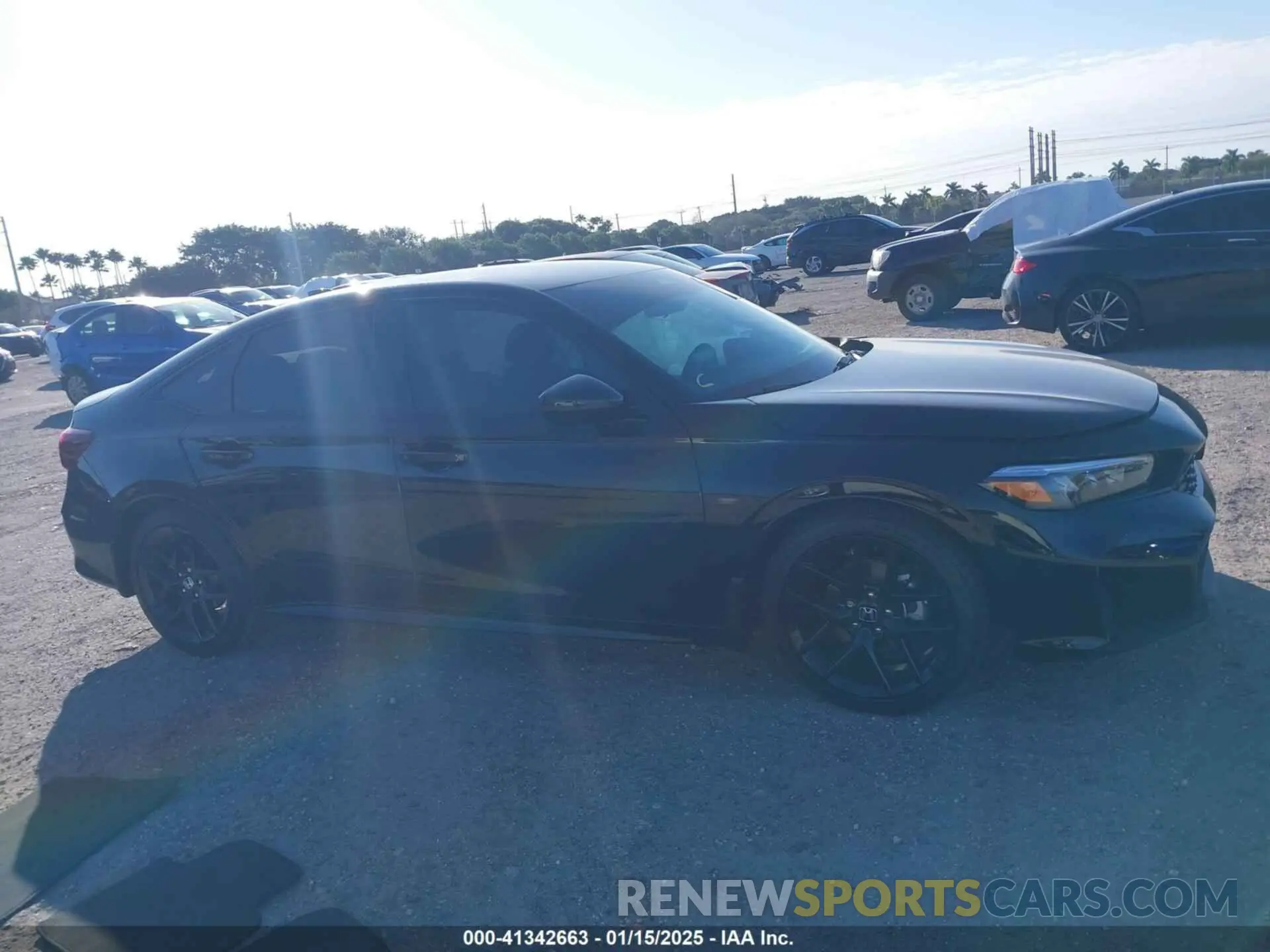 13 fotografías del automóvil dañado 2HGFE2F55SH553219 HONDA CIVIC 2025