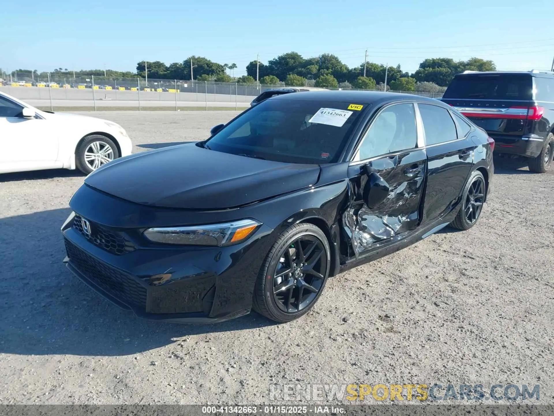 2 fotografías del automóvil dañado 2HGFE2F55SH553219 HONDA CIVIC 2025