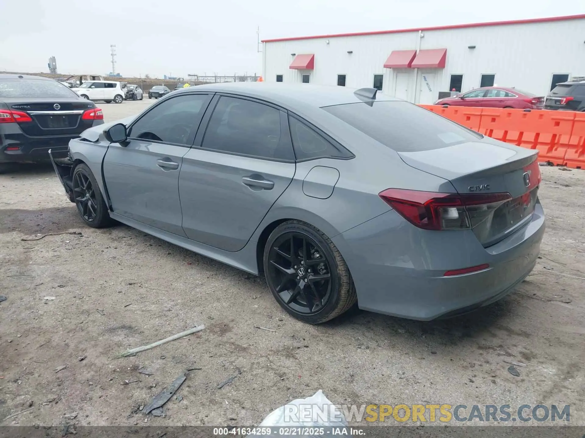 3 fotografías del automóvil dañado 2HGFE2F56SH505972 HONDA CIVIC 2025