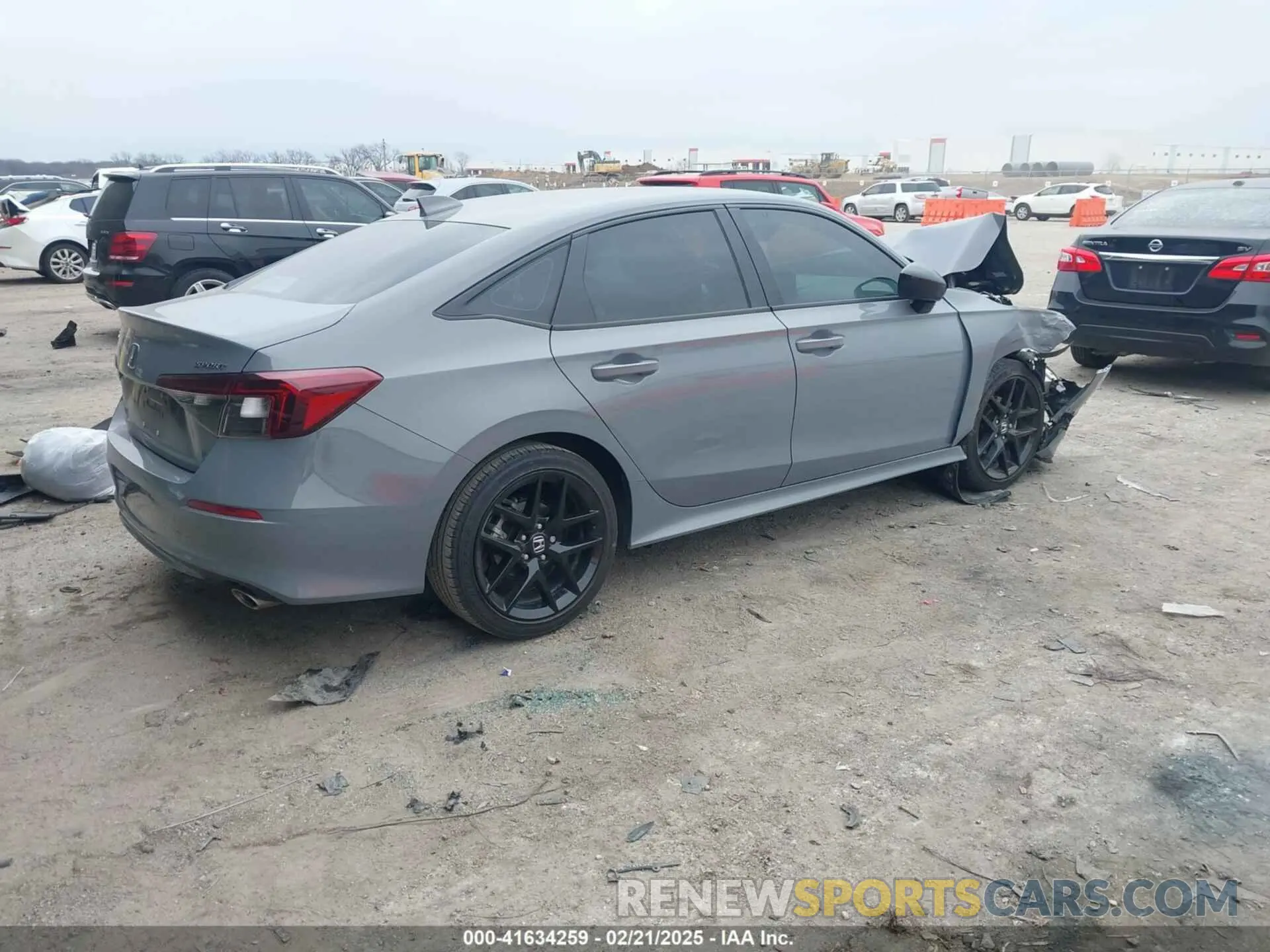 4 fotografías del automóvil dañado 2HGFE2F56SH505972 HONDA CIVIC 2025