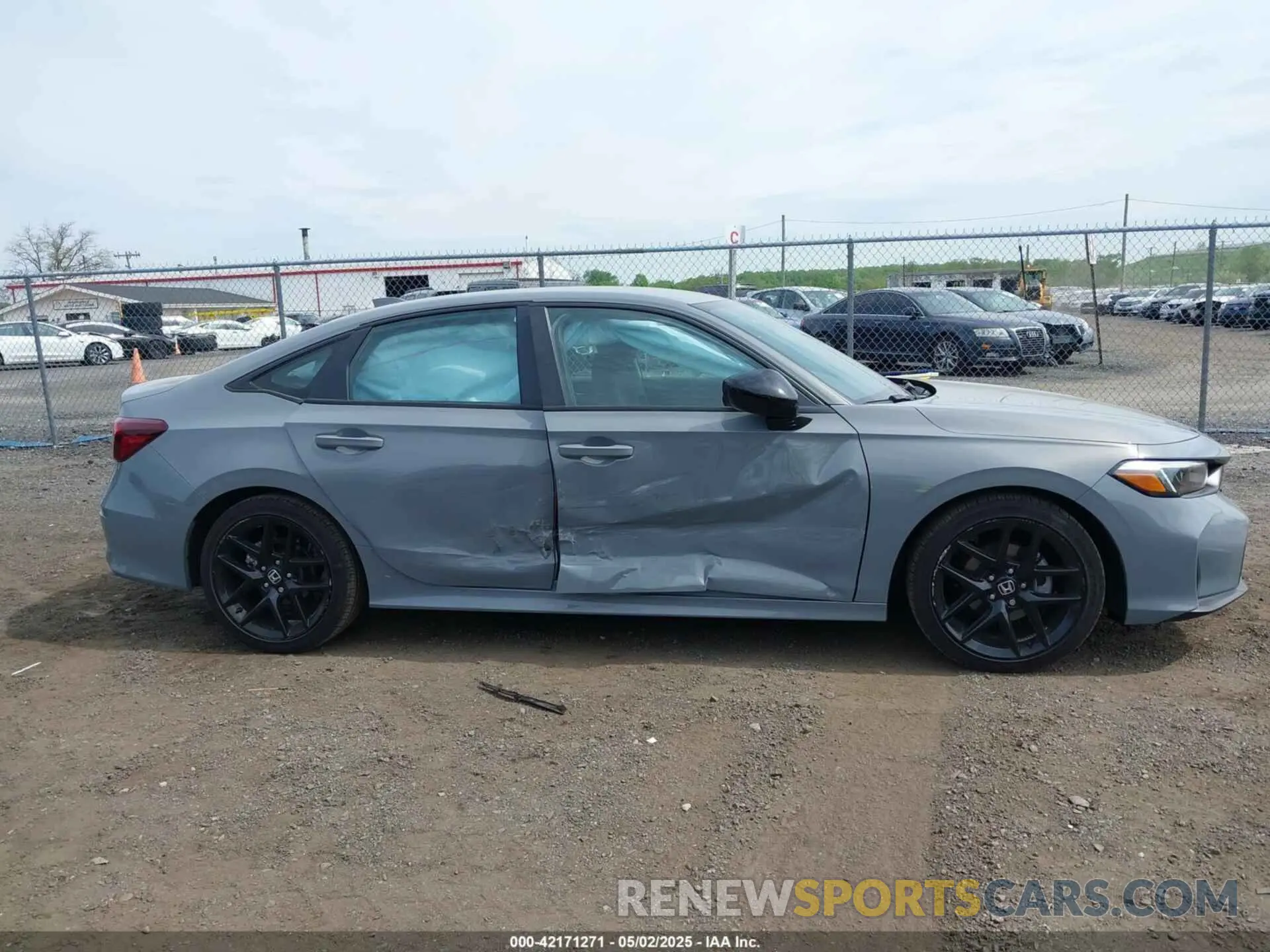 13 fotografías del automóvil dañado 2HGFE2F56SH510489 HONDA CIVIC 2025