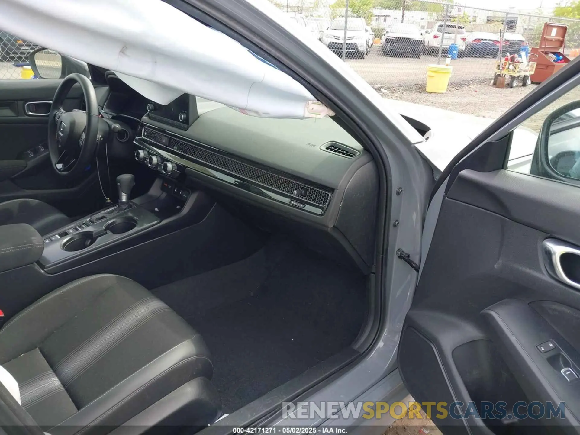 5 fotografías del automóvil dañado 2HGFE2F56SH510489 HONDA CIVIC 2025