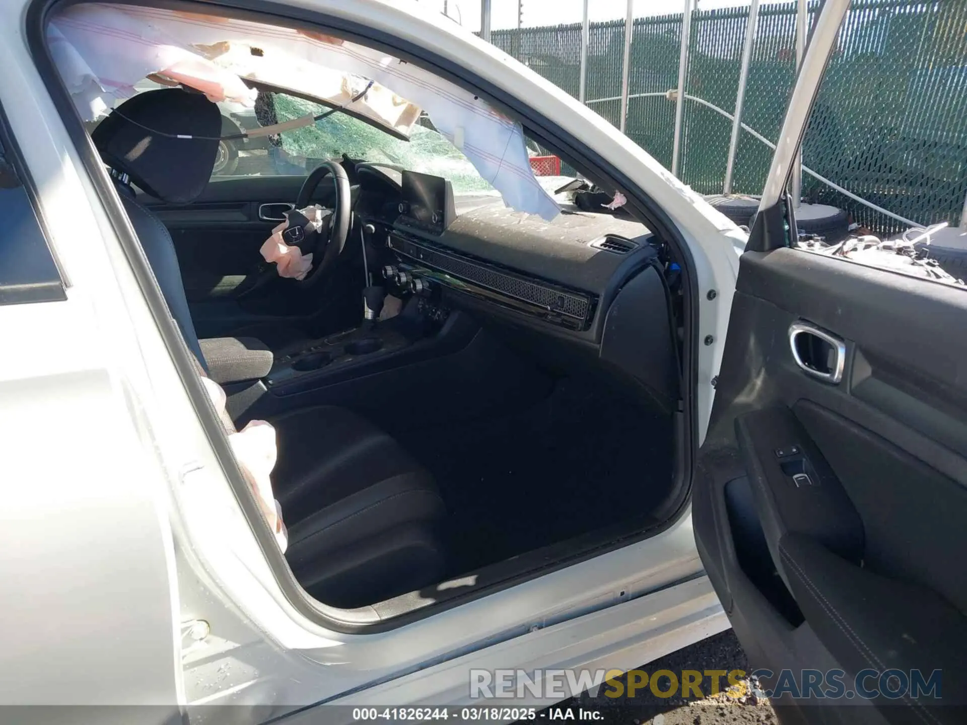 5 fotografías del automóvil dañado 2HGFE2F56SH532606 HONDA CIVIC 2025