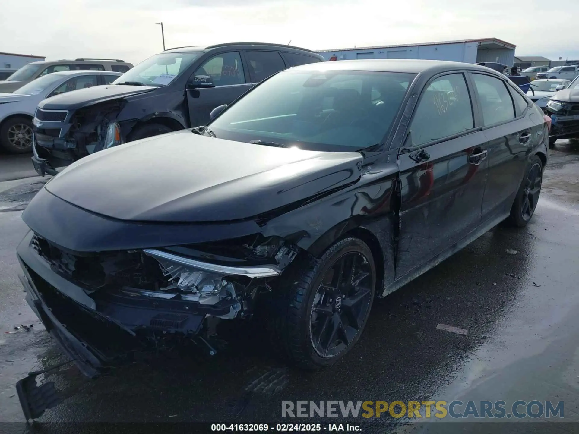 2 fotografías del automóvil dañado 2HGFE2F56SH534078 HONDA CIVIC 2025
