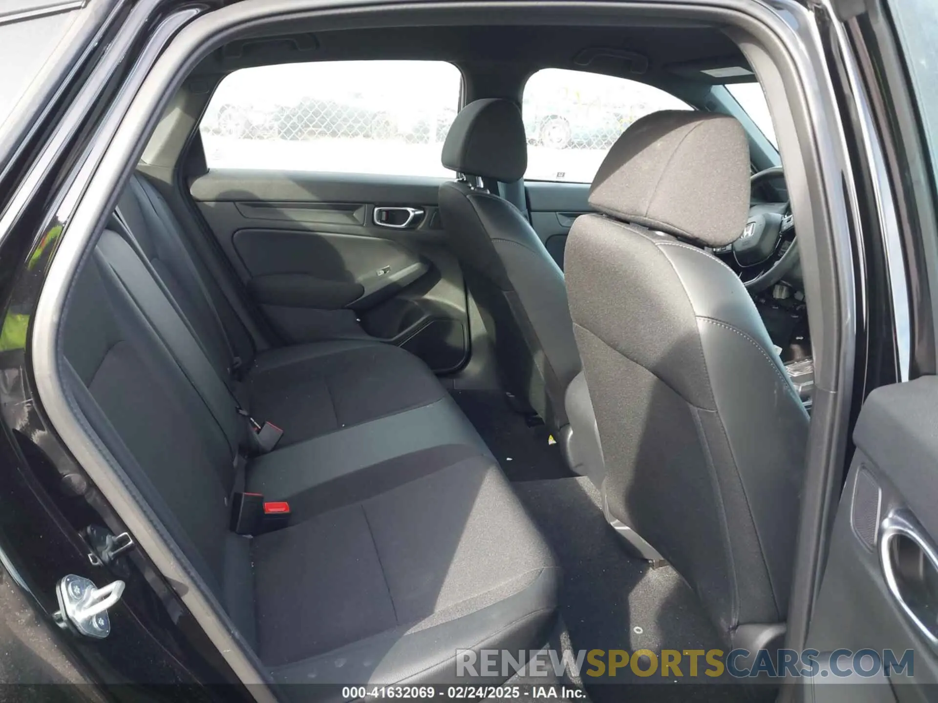 8 fotografías del automóvil dañado 2HGFE2F56SH534078 HONDA CIVIC 2025